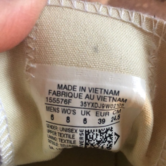 Converse  Purple All Stars Great Condition - Picture 4 of 6